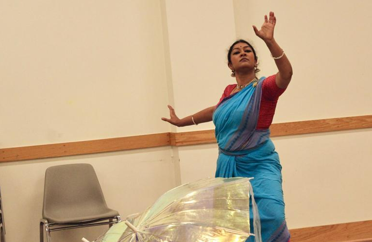 Using umbrellas, Madhuvanthi Sundararajan performs a dance that tells a story that tries to bring to light the ways in which humans are affecting the world’s oceans.